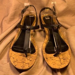 Lauren Ralph Lauren hardly worn leather thong shoe